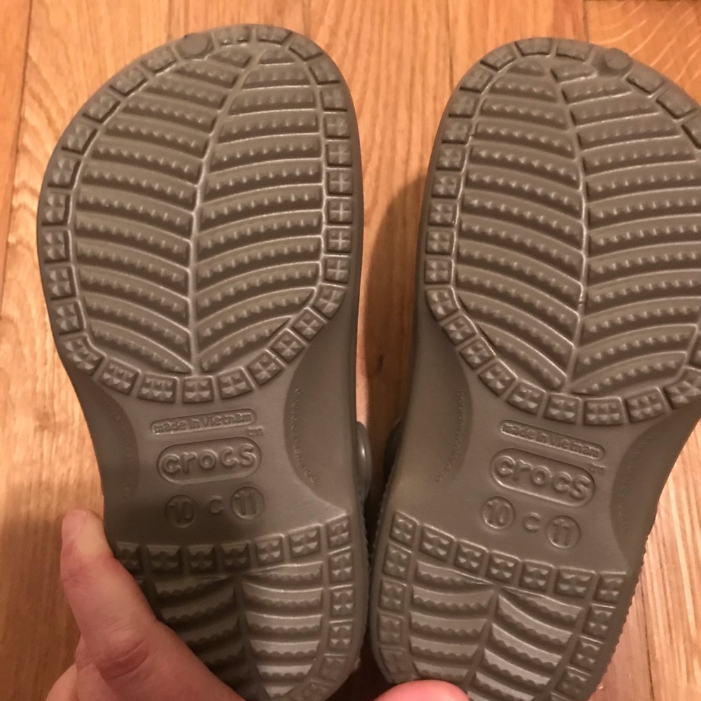 Crocs fur lined